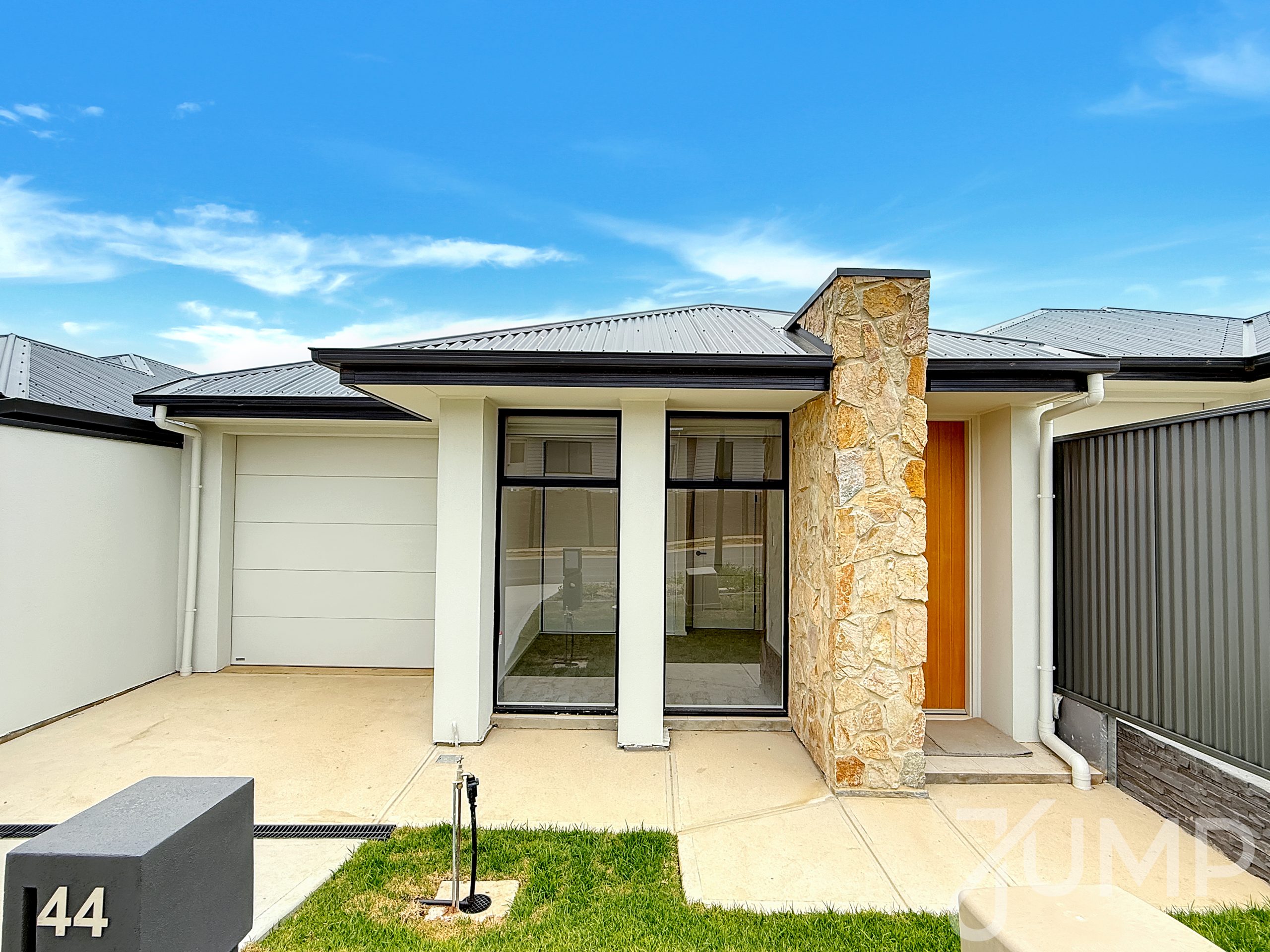 IRE5533451-Gawler-East