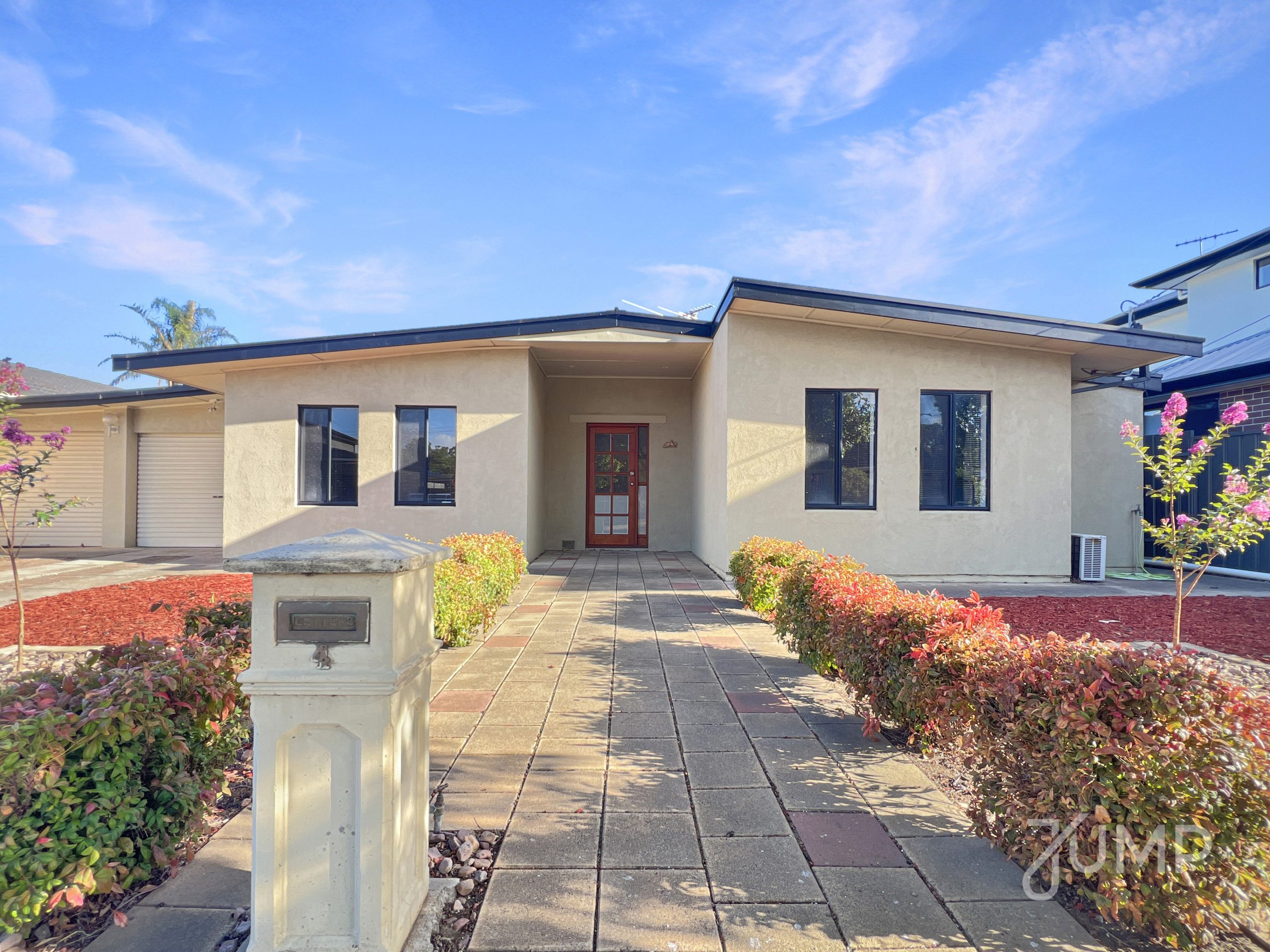 IRE4989366-Flinders-Park